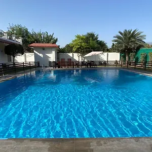 Bougainvillea Farm-3bhk Pool Farm stay